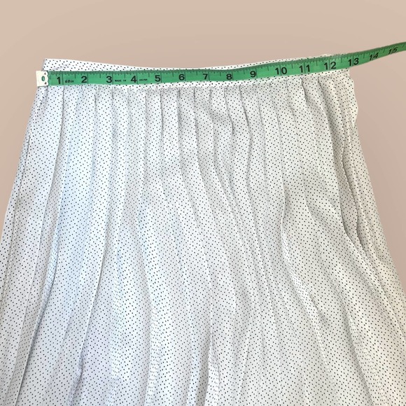 Vintage 80’s Polka Dot Pleated Skirt | Liz Claiborne size 6 - Picture 7 of 7